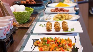 食事・飲み物 / 4