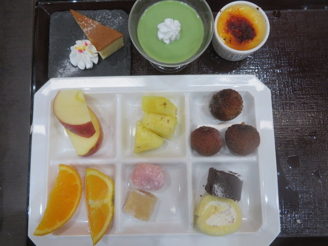 夕食時のデザート