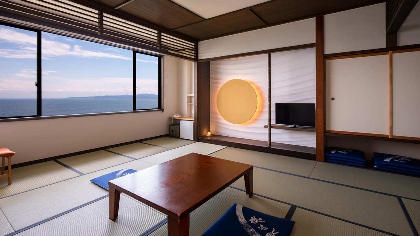 ブリしゃぶ発祥の宿と言われる、立山・白山連峰を望む大型民宿4231596