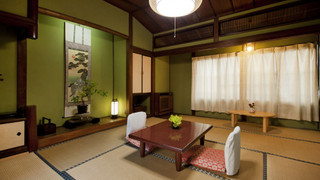 和室 11畳 (トイレ付禁煙) 最大4布団