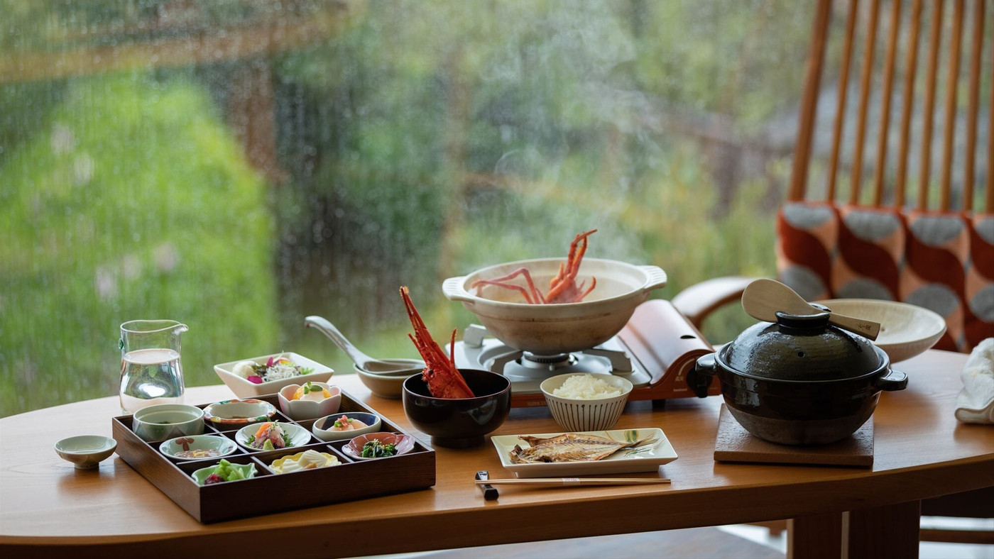 静かに温泉と絶景に浸る。心に残る絶景温泉宿3933818