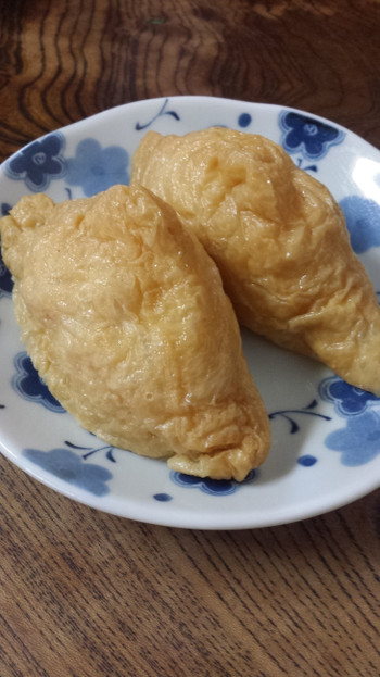 「みやけうどん」料理 754128 いなり１個５０円