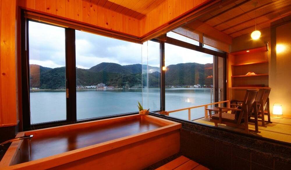 お部屋の檜展望風呂 一例 / 2