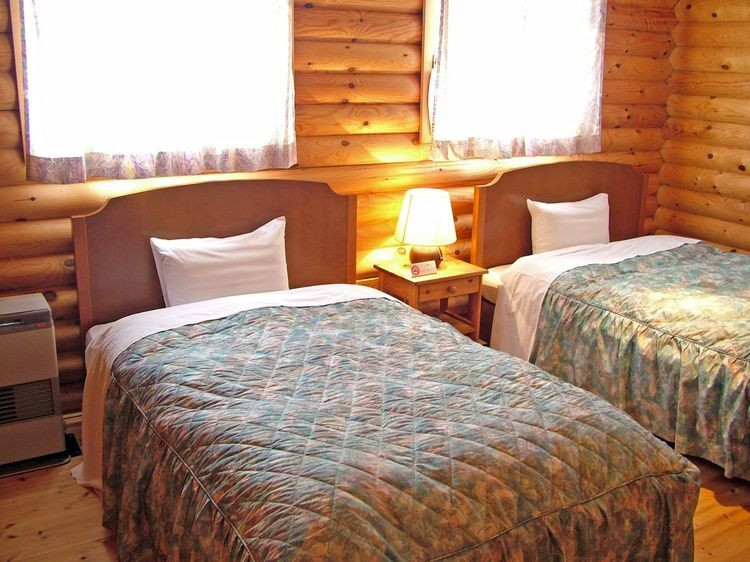 1. 世界遺産の“白神山地”を巡るなら♪「アオーネ白神十二湖」3435235