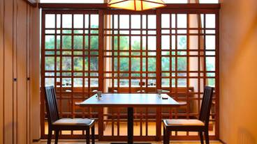 食事処　雪月花　テーブル / 5