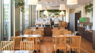 朝食スペース / 11