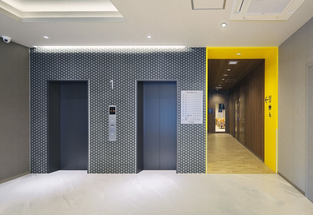 内部エントランス