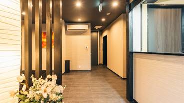 内部エントランス / 2