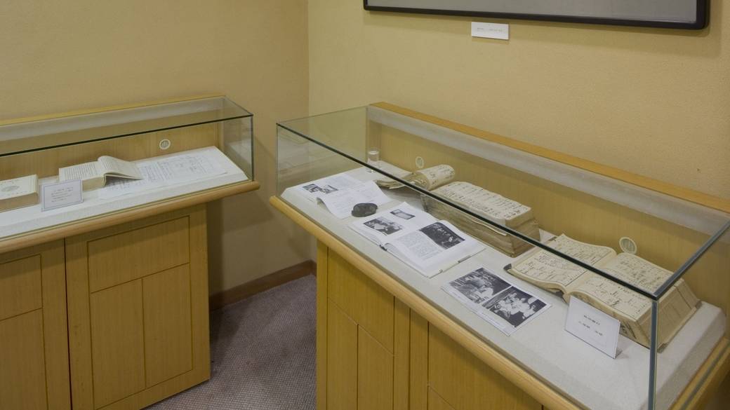 ロビー　島崎藤村の展示物 / 4