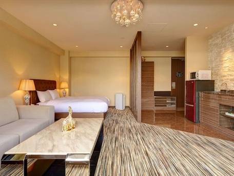 シークレットハウス牧志 / 1