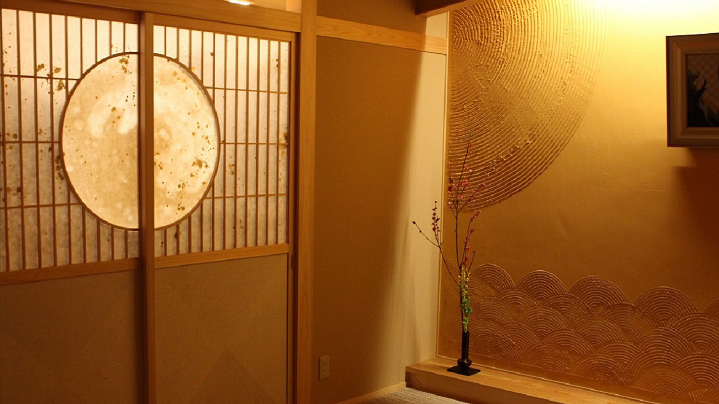 美しい月を眺めて…富山の伝統工芸が光る旅館3928031