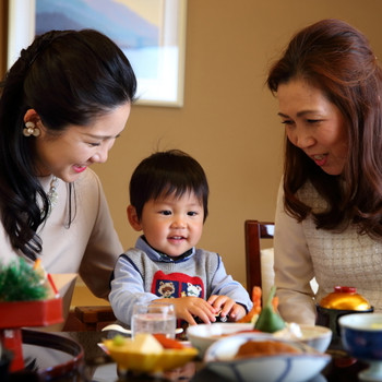 鎌倉時代から続く名湯の歴史を守る老舗宿!3528941