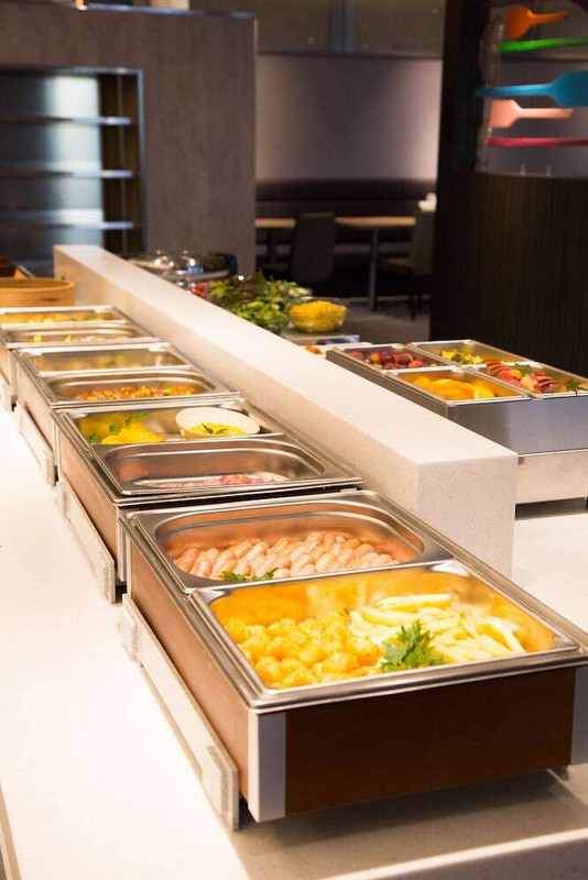 朝食ビュッフェ