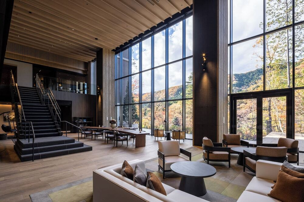 ロビーラウンジ