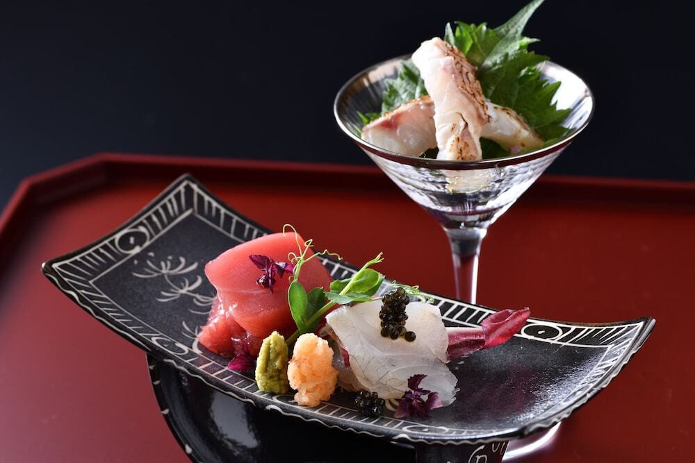 旅館のお食事処