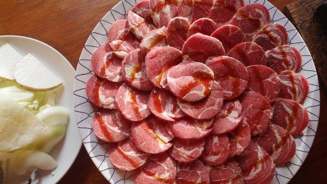 お部屋でパーティー？
外食で北海道グルメ？ / 2