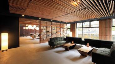 ロビーラウンジ / 22