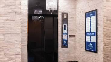 エレベーター / 1