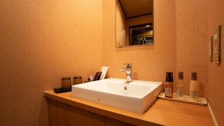 コンフォート ダブルまたはツインルーム 専用バスルーム パーシャル オーシャン ビュー