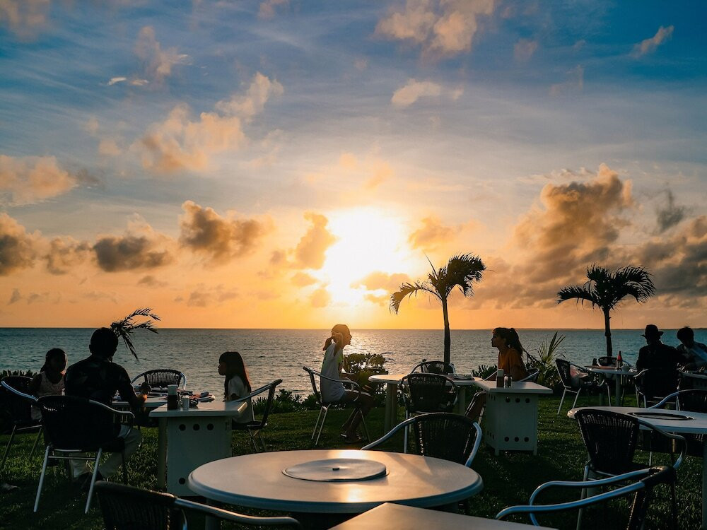 「与那覇前浜ビーチ」そば、リゾート気分を満喫できるホテル4022445