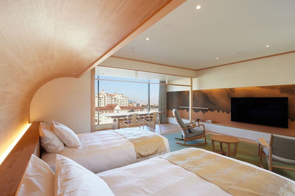 展望テーブル付ジュニアスイート