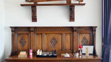 ライブラリーラウンジ/アンティークのチェスト / 10