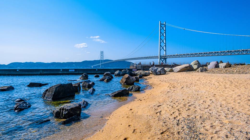 舞子浜をのんびり
2人でおさんぽ / 1