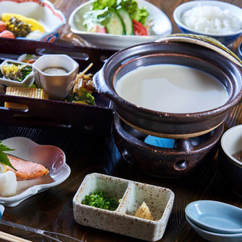 ホッとする、体にやさしい朝食3706428