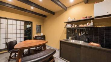 客室内のダイニングエリア / 5