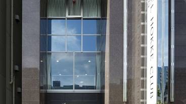 施設の入り口 / 17