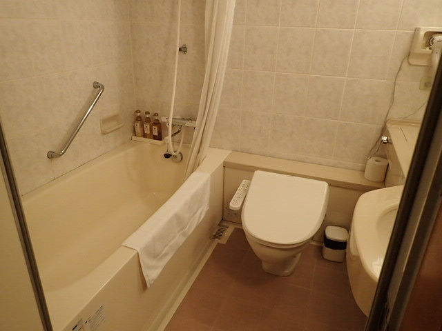 部屋のバス・トイレ