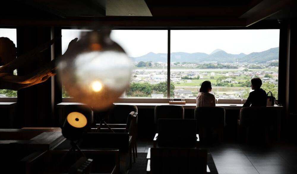 ラウンジ イメージ / 1