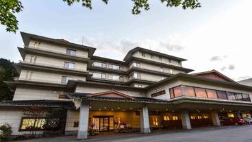 施設の入り口 / 11