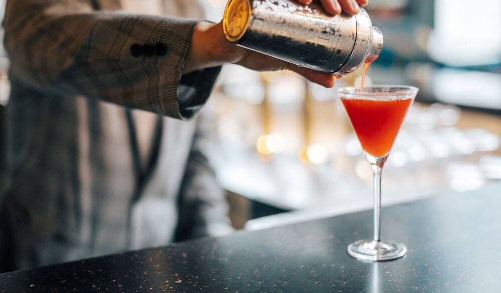 光る巨大タコ現る！
夜のモクシ－バー体験 / 3