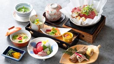 食事・飲み物 / 4