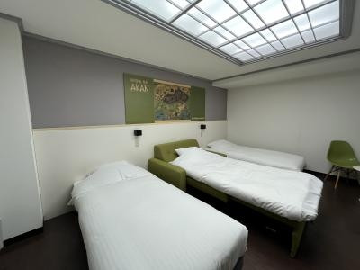 部屋は広いです