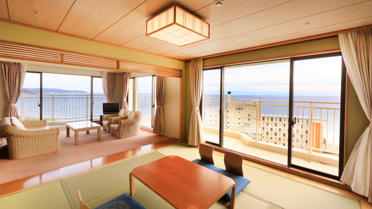 鴨川グランドタワー（カモガワグランドタワー） / 1