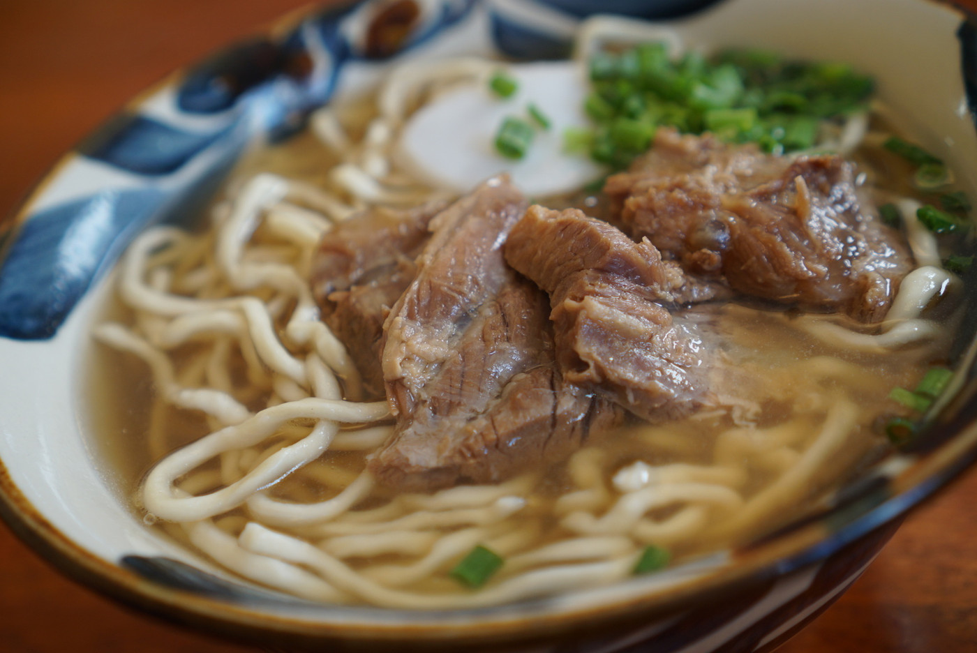 「そば処 たから家」料理 867685 軟骨ソーキそば６５０円　小　