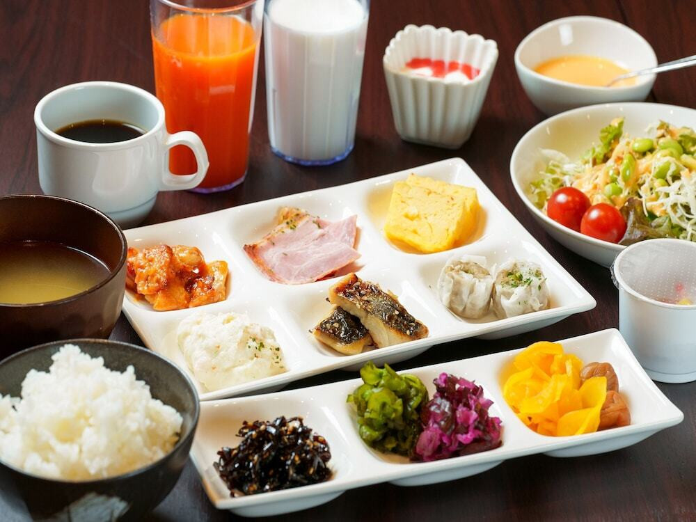 朝食
