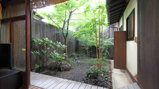 町屋　南邸 (ベッド + 布団)