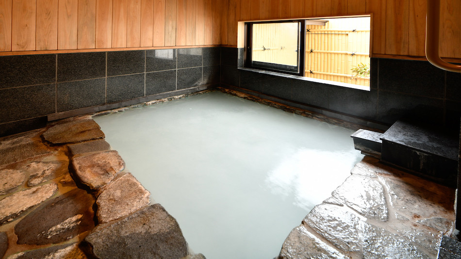 お湯は草津の中でも効能が高いといわれている「地蔵の湯」4263575