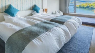 (禁煙) シャングリラ 湖側リゾートツイン