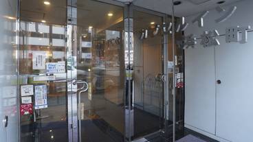 施設の入り口 / 8