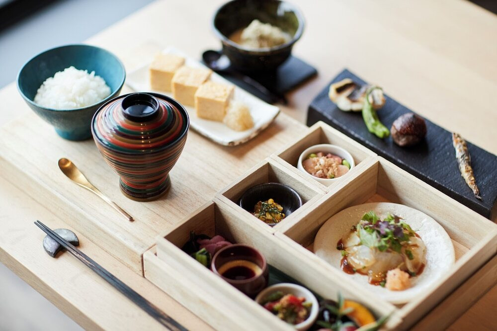 アーティストとコラボした内装！名古屋の街を一望するアートホテル3994948