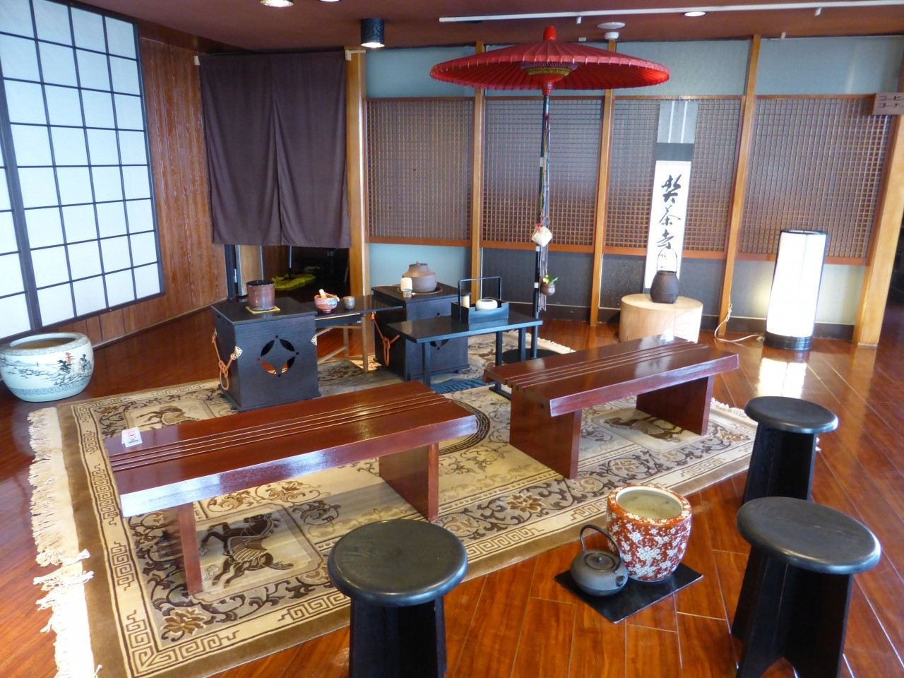 高台にあり、お部屋や展望露天風呂からの眺めがステキな老舗ホテル3905901