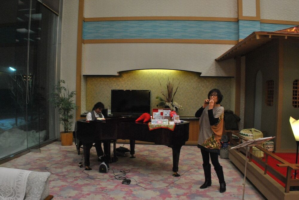 ロビーラウンジ