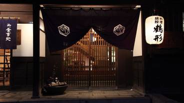 施設の入り口 / 14