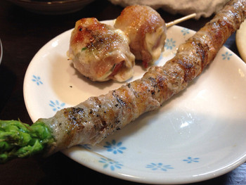 「俺の串　さぶちゃん」料理 696444 トマト巻とアスパラ巻。