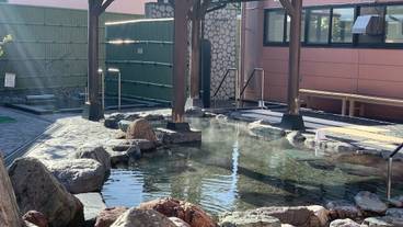 屋外スパ浴槽 / 1