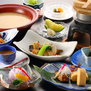 できたてにこだわったあたたかい朝食にほっこり4036956